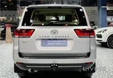 Toyota Land Cruiser 300 Standard 2026 V6